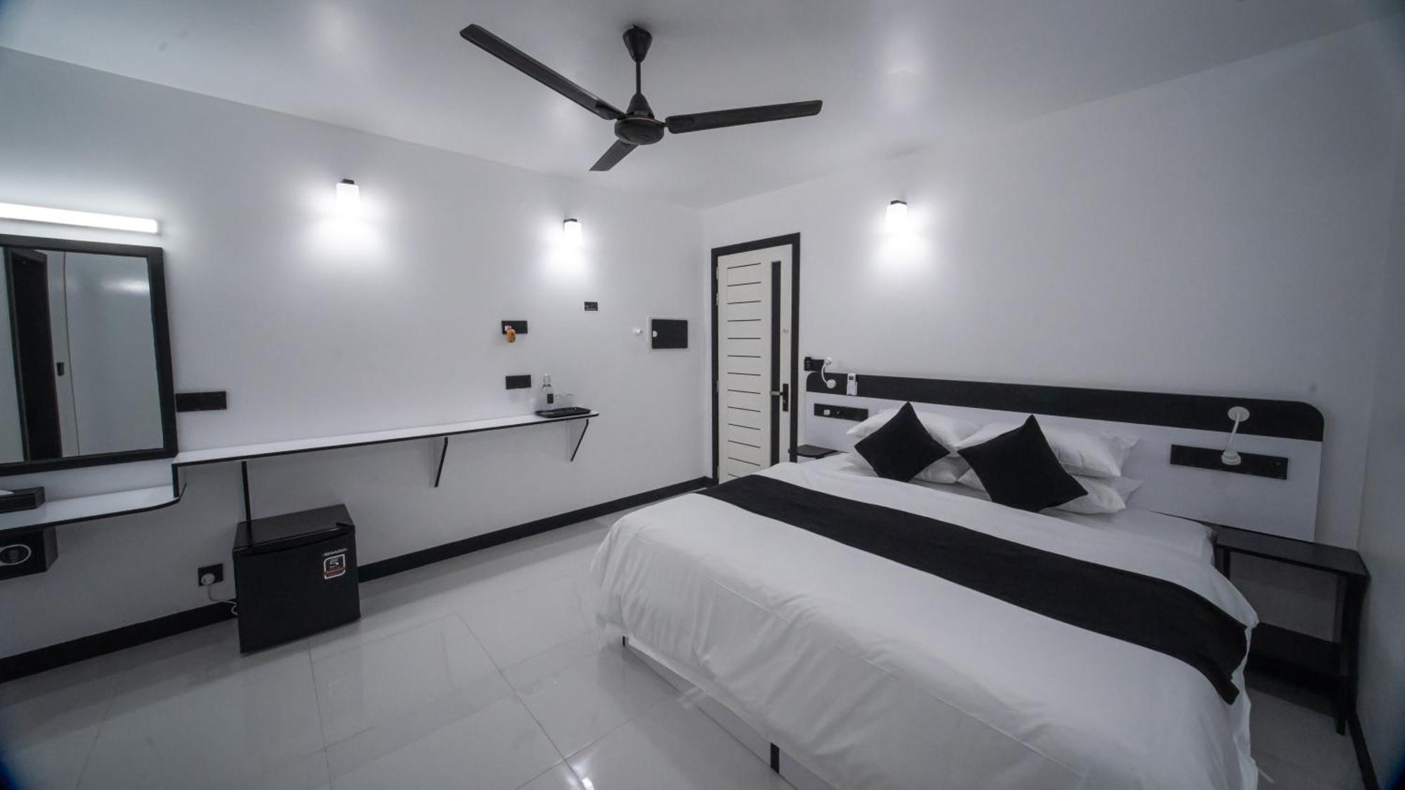 Sunset Beach Stay At Мативери Экстерьер фото